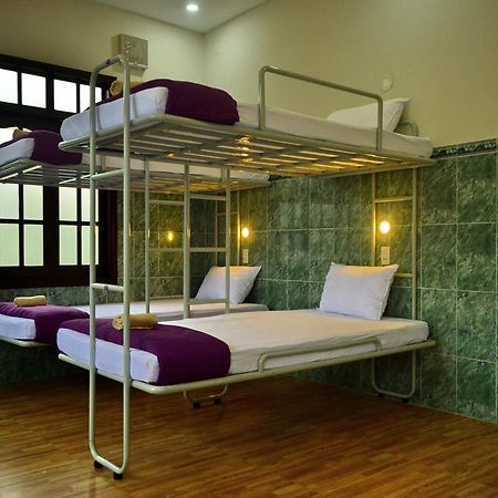 John & Paul Inn Куинён Экстерьер фото